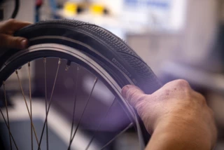 Bicycle tire is mounted on rim